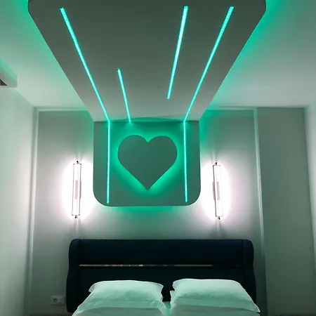 Apartment In Center *